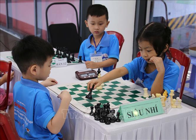约600名选手参加知识产权杯国际象棋比赛